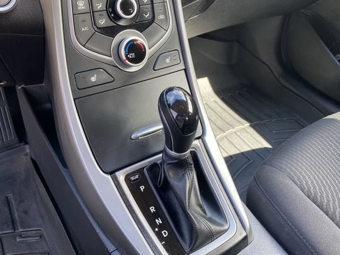 Used 2016 Hyundai Elantra Value Edition image 42