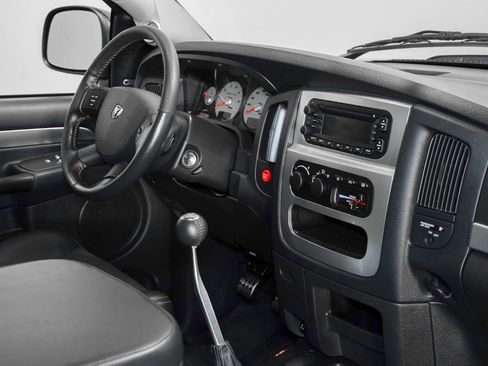 Used 2005 Dodge Ram 1500 Truck 2WD Regular Cab image 29