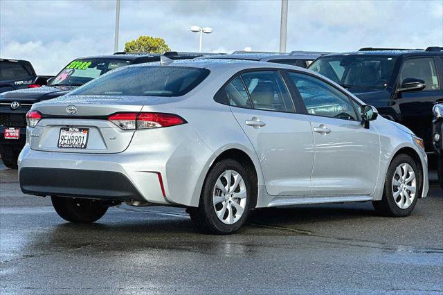 Certified 2023 Toyota Corolla LE FWD image 3