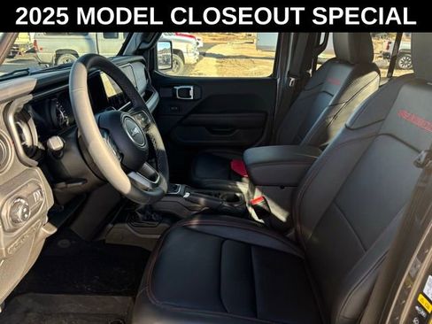 New 2025 Jeep Gladiator Rubicon w/ Convenience Group image 10