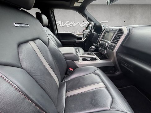 Used 2018 Ford F150 Platinum w/ Equipment Group 701A Luxury image 29