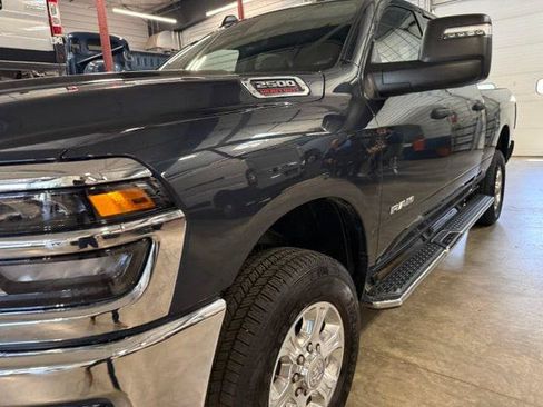 Certified 2025 RAM 2500 Big Horn AWD/4WD image 40