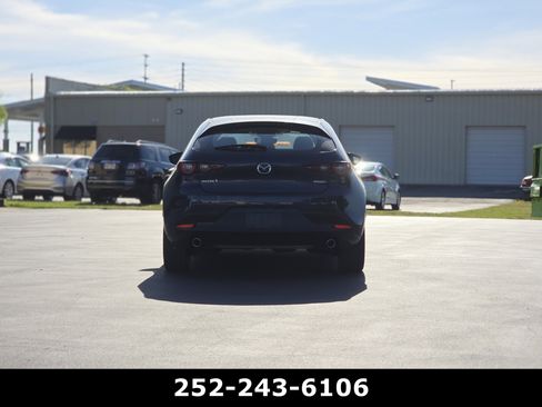 Used 2023 MAZDA MAZDA3 s FWD image 6
