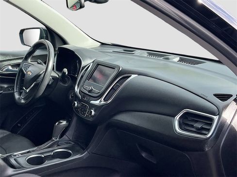 Used 2020 Chevrolet Equinox LT w/ Midnight Edition image 29