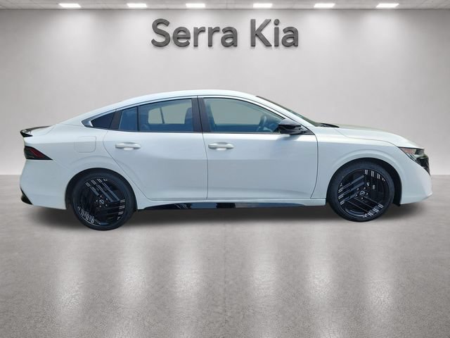 Used 2026 Nissan Sentra SR w/ Floor Mat Package FWD image 6