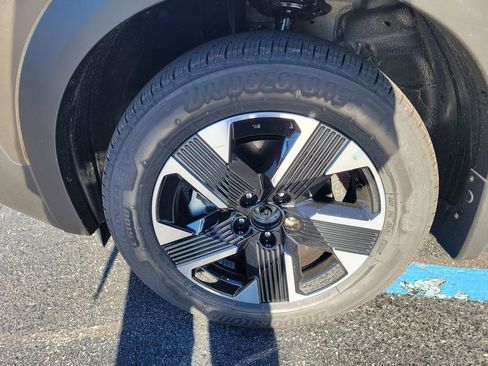 New 2026 Nissan Kicks SV w/ SV Premium Package image 12