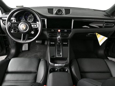 New 2026 Porsche Macan image 20