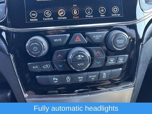 Used 2021 Jeep Grand Cherokee Laredo X AWD/4WD image 15