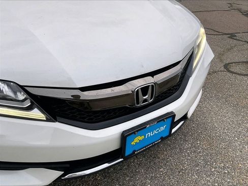 Used 2017 Honda Accord EX-L image 29