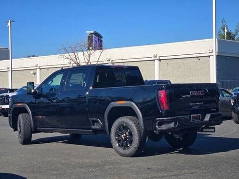 New 2026 GMC Sierra 2500 AT4 w/ AT4 Premium Plus Package AWD/4WD image 6