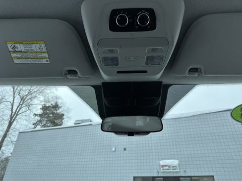 Used 2023 Ford Transit 350 XLT image 33