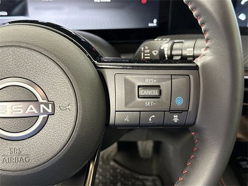 Used 2025 Nissan Kicks SR image 20