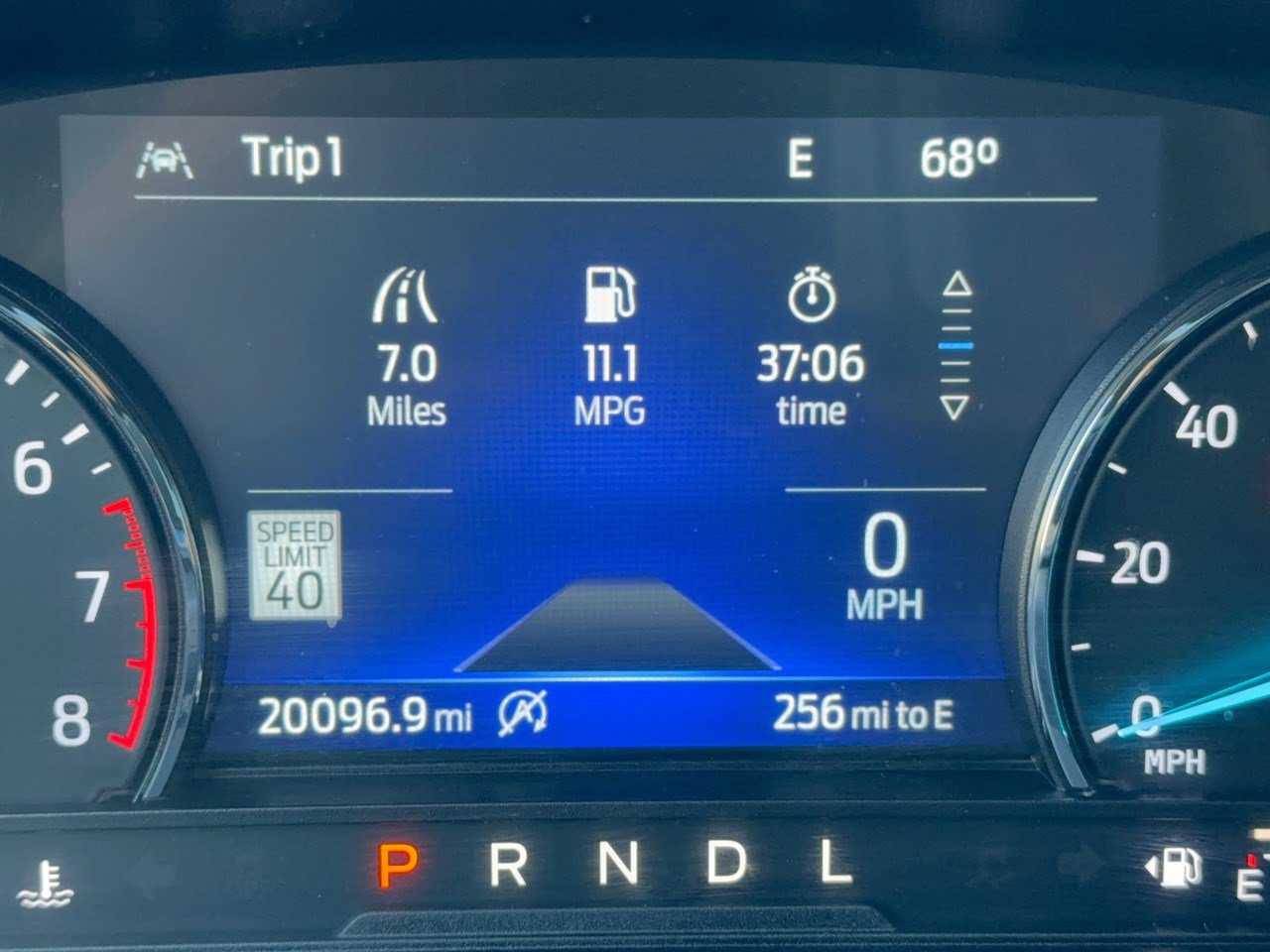 Used 2024 Ford Explorer XLT w/ Equipment Group 202A RWD image 26