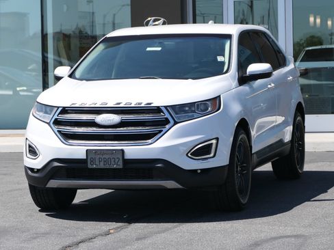Used 2017 Ford Edge SEL w/ Equipment Group 201A FWD image 7
