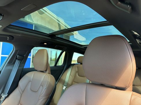 New 2026 Volvo V60 B5 Cross Country Plus w/ Protection Package Premier image 12