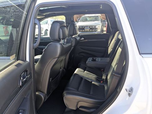 Used 2020 Jeep Grand Cherokee Overland image 31