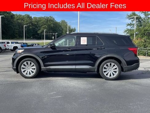Used 2021 Ford Explorer Limited w/ Equipment Group 301A AWD/4WD image 2