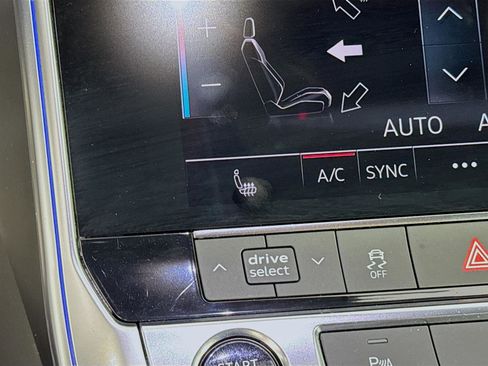 Used 2024 Audi A6 Premium Plus image 24