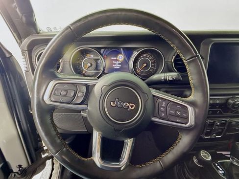 Used 2022 Jeep Gladiator Overland image 11