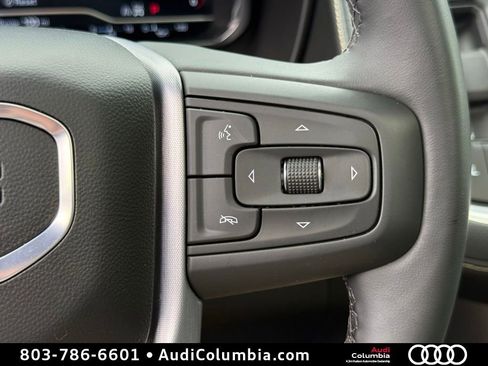 Used 2024 GMC Yukon SLT w/ SLT Premium Package AWD/4WD image 34