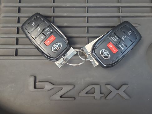 Certified 2024 Toyota bZ4X AWD w/ Weather Package image 31