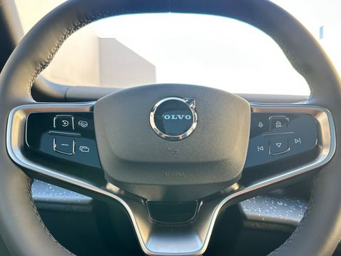 New 2025 Volvo EX30 Ultra w/ Protection Package Premier image 24