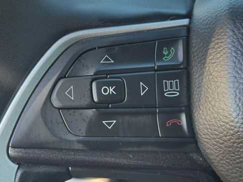 Certified 2022 Jeep Grand Cherokee Altitude image 18