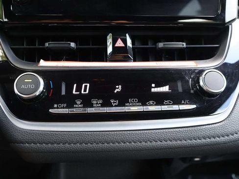 Used 2024 Toyota Corolla SE FWD image 43