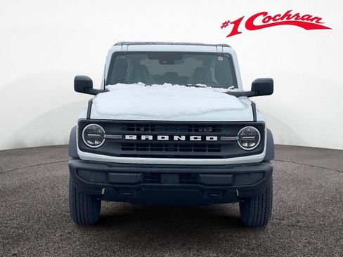 New 2025 Ford Bronco Base image 2
