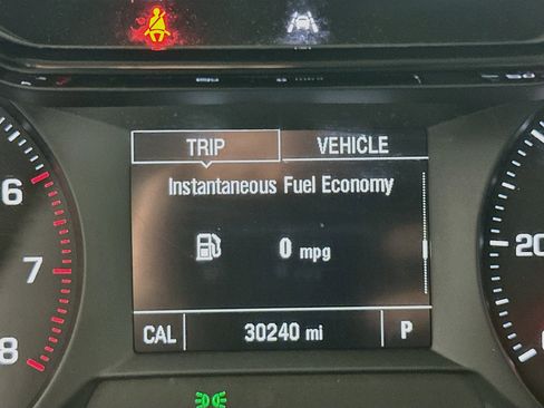 Used 2025 Chevrolet Trax LS FWD image 18