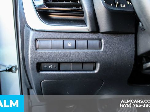 Used 2022 Nissan Rogue SV FWD image 29