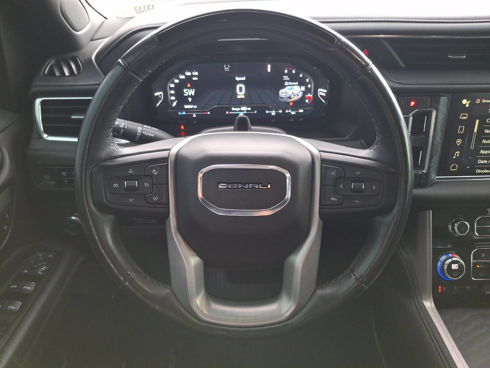 Used 2023 GMC Yukon XL Denali w/ Advanced Technology Package AWD/4WD image 13