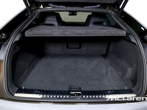 Used 2019 Lamborghini Urus image 20