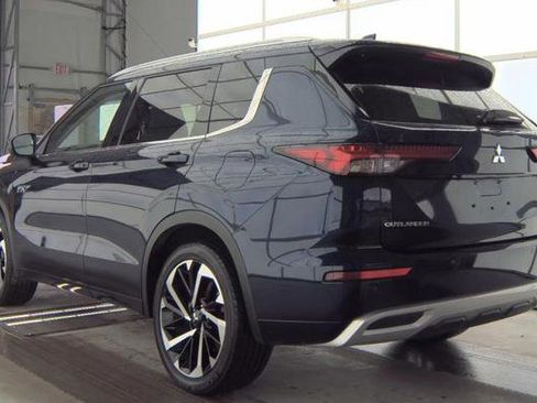 Used 2024 Mitsubishi Outlander SEL Black Edition image 7