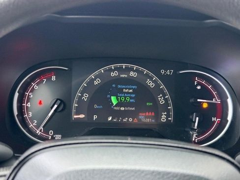 Used 2025 Toyota RAV4 LE image 22