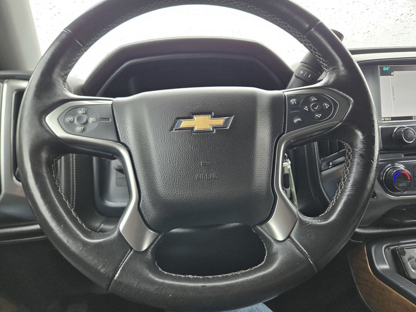 Used 2018 Chevrolet Silverado 1500 LTZ AWD/4WD image 17