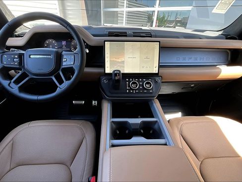 New 2026 Land Rover Defender 110 V8 AWD/4WD image 5