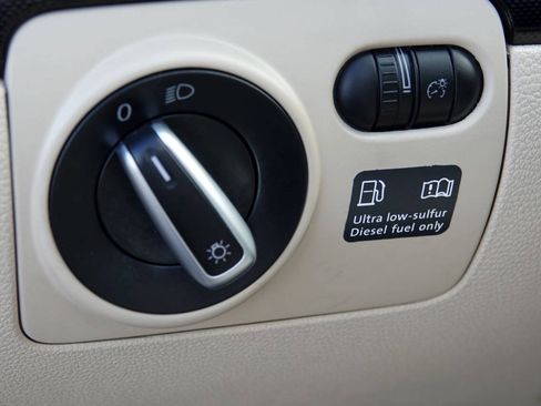 Used 2012 Volkswagen Jetta TDI FWD image 58