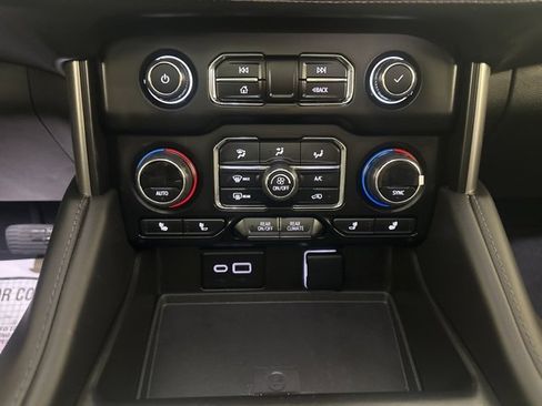 Used 2024 Chevrolet Tahoe LT w/ LT Signature Plus Package image 15