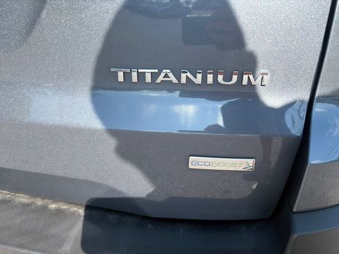 Used 2019 Ford EcoSport Titanium FWD image 43