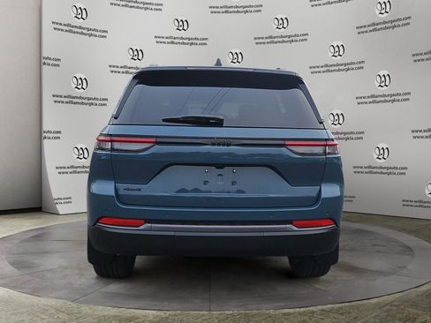 New 2026 Jeep Grand Cherokee Limited image 4