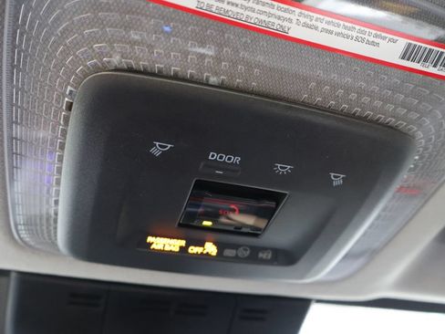 Certified 2024 Toyota Prius Prime FWD image 31