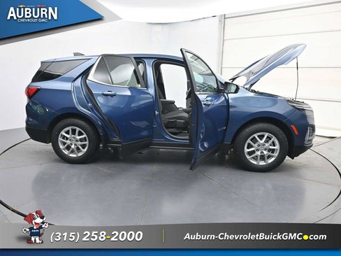 Used 2024 Chevrolet Equinox LT AWD/4WD image 42