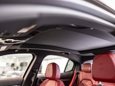 New 2025 Alfa Romeo Stelvio Sprint image 20