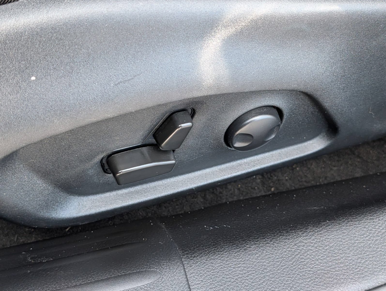Used 2022 Jeep Compass Limited AWD/4WD image 17