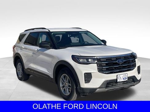 New 2026 Ford Explorer Active w/ Active Comfort Package image 7