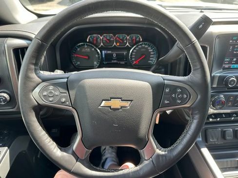 Used 2018 Chevrolet Silverado 1500 LTZ Z71 w/ LTZ Plus Package AWD/4WD image 12