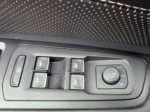 Used 2024 Volkswagen Atlas SEL Premium R-Line AWD/4WD image 24