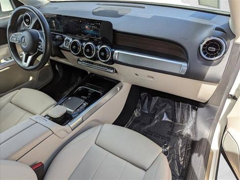 Used 2021 Mercedes-Benz GLB 250 image 21