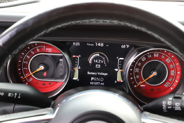 Used 2021 Jeep Wrangler Unlimited Sahara AWD/4WD image 25
